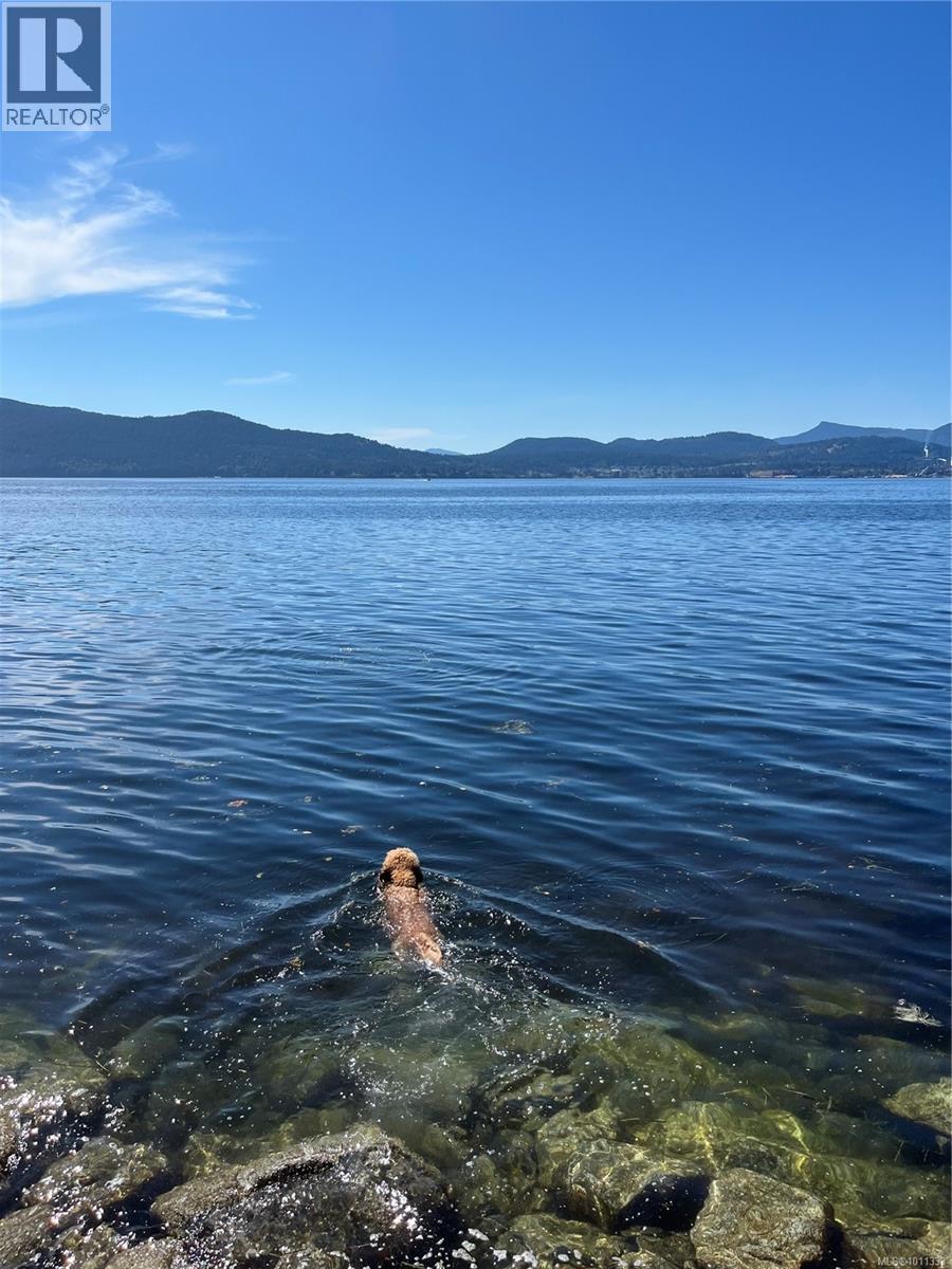 285 Mountain Park Dr, Salt Spring