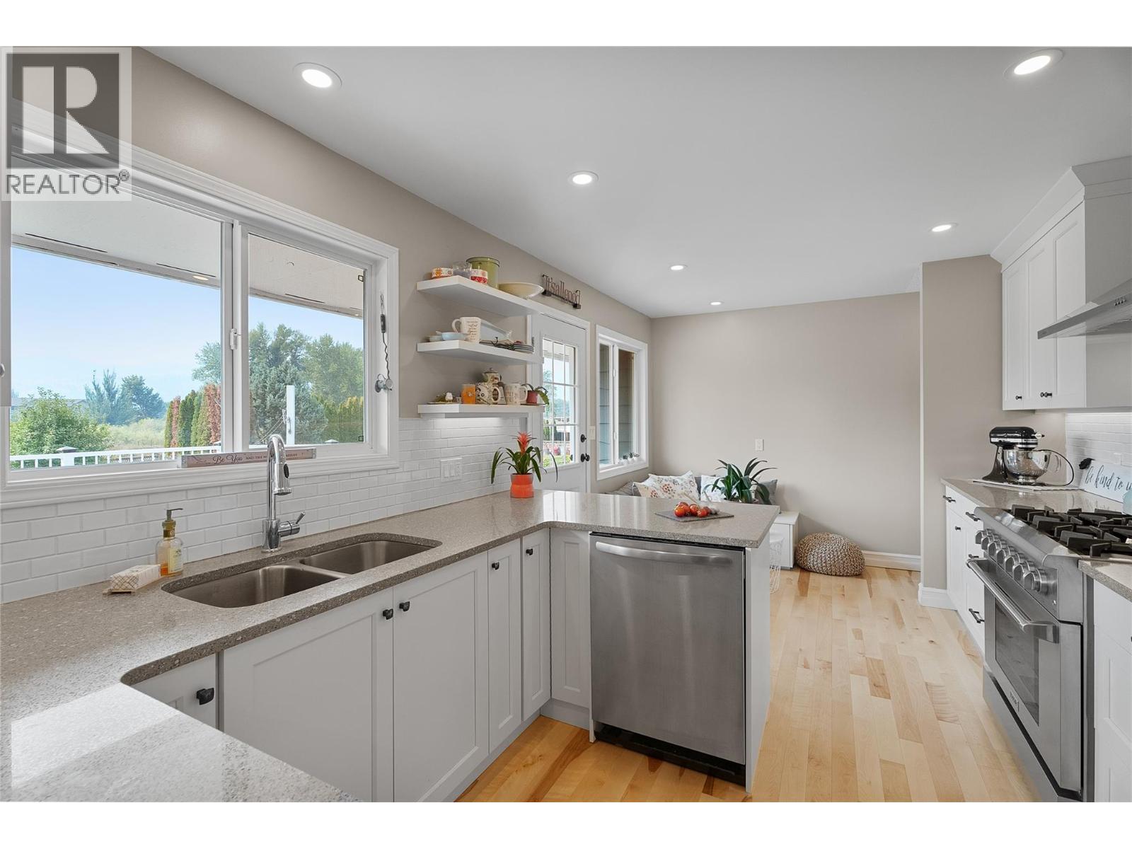 2176 Blackwell Avenue, Merritt