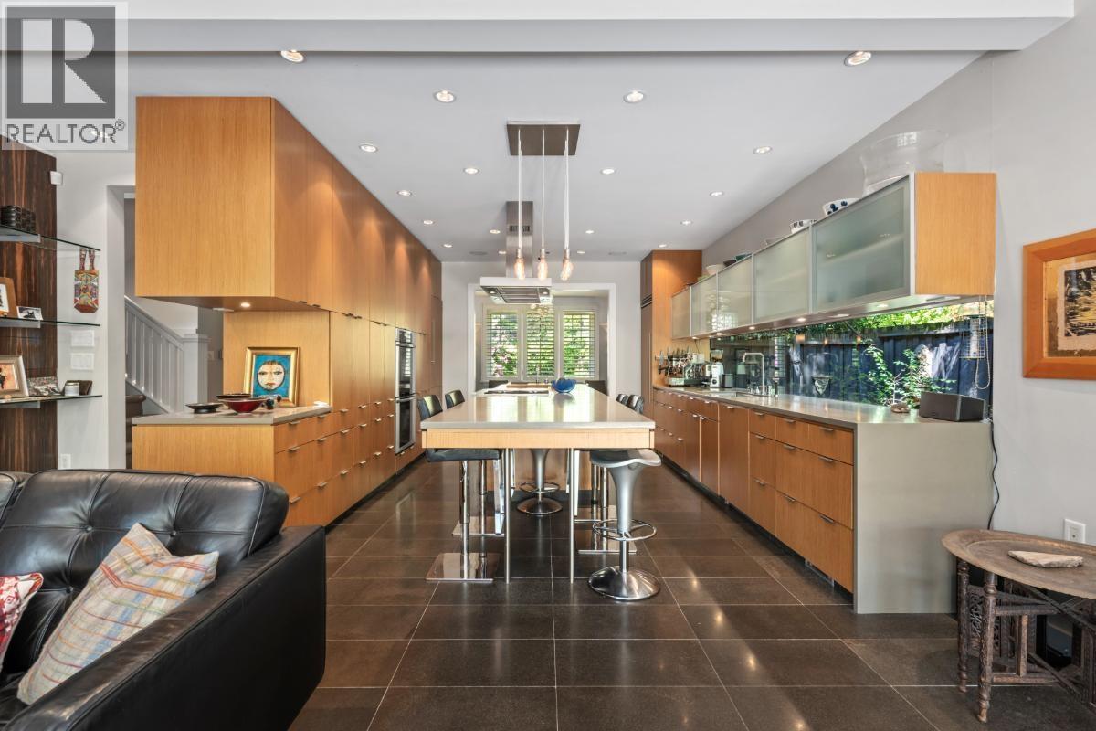 1850 W 30TH AVENUE, Vancouver