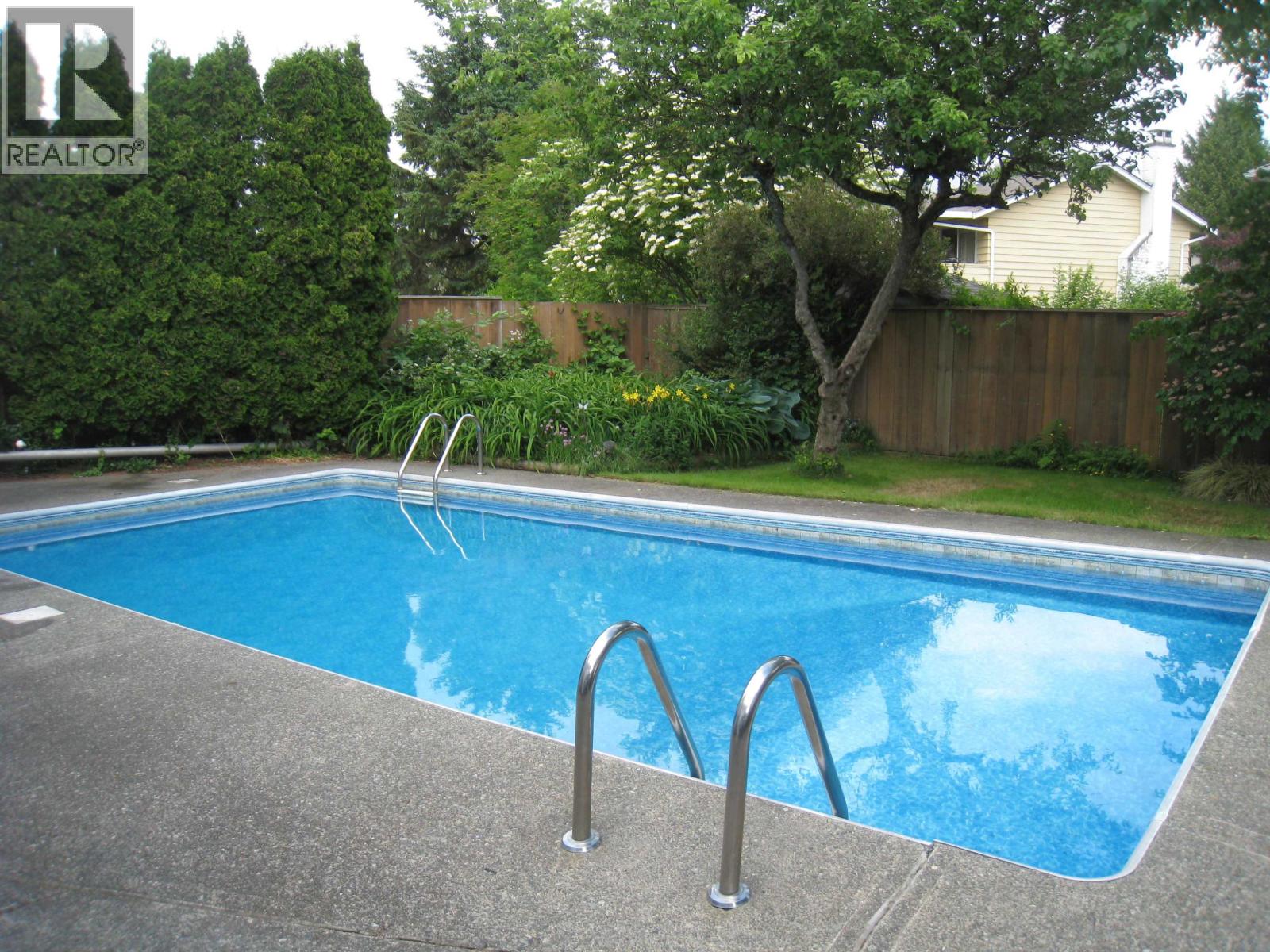 6160 REDFERN CRESCENT, Richmond