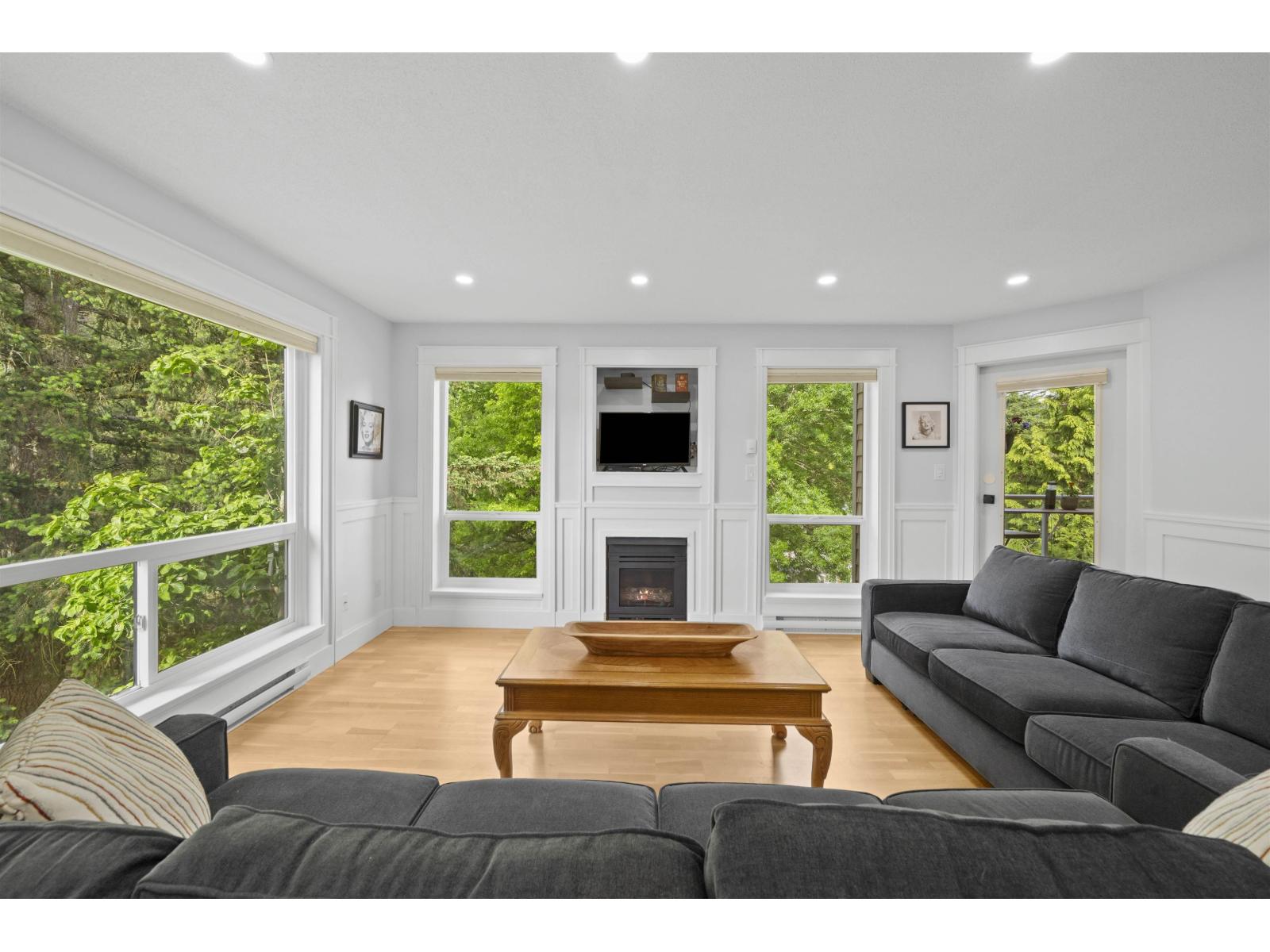 305 170 CEDAR AVENUE, Harrison Hot Springs, Harrison Hot Springs