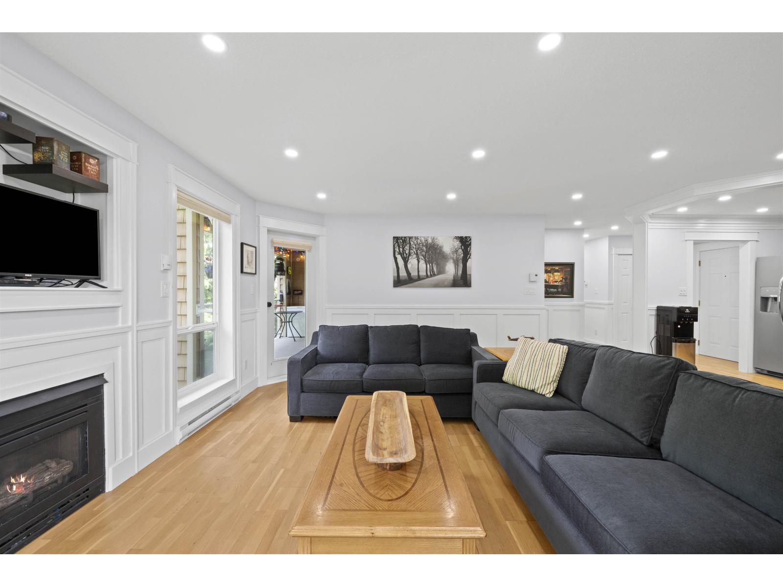 305 170 CEDAR AVENUE, Harrison Hot Springs, Harrison Hot Springs