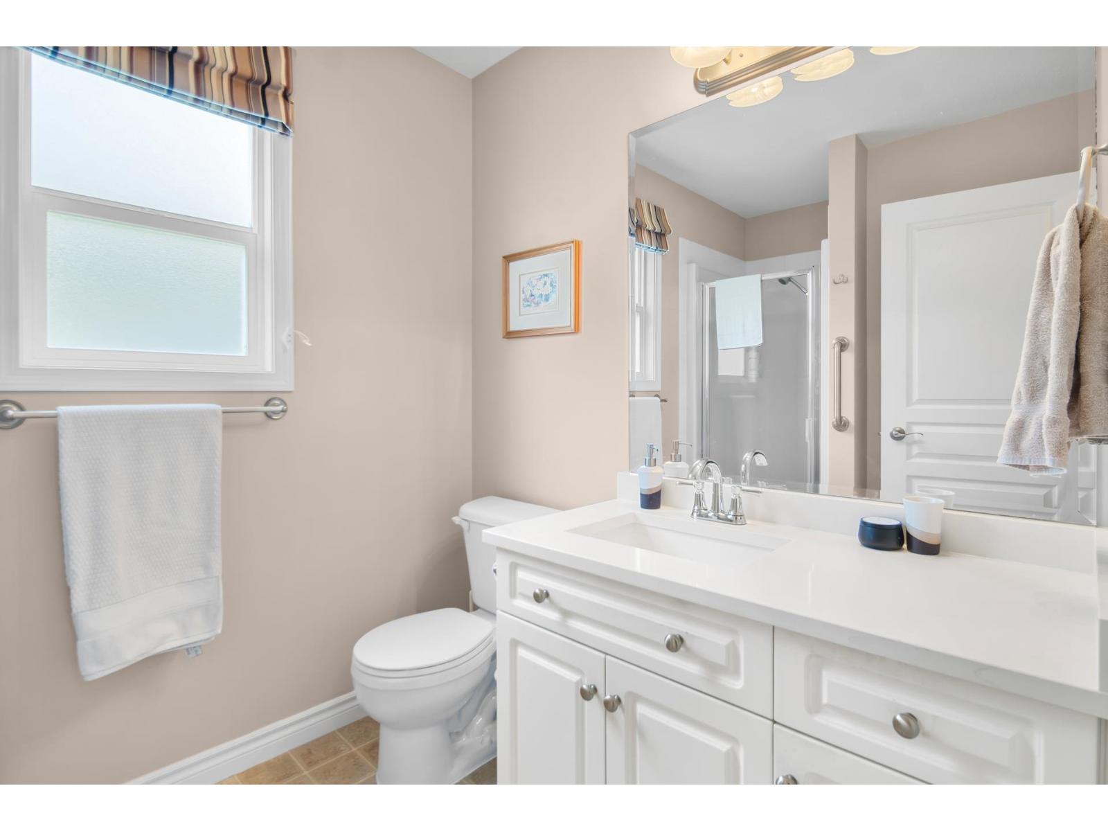 8 349 WALNUT AVENUE, Harrison Hot Springs, Harrison Hot Springs