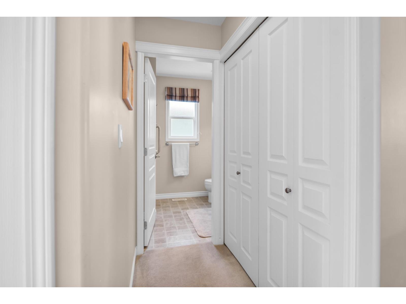 8 349 WALNUT AVENUE, Harrison Hot Springs, Harrison Hot Springs