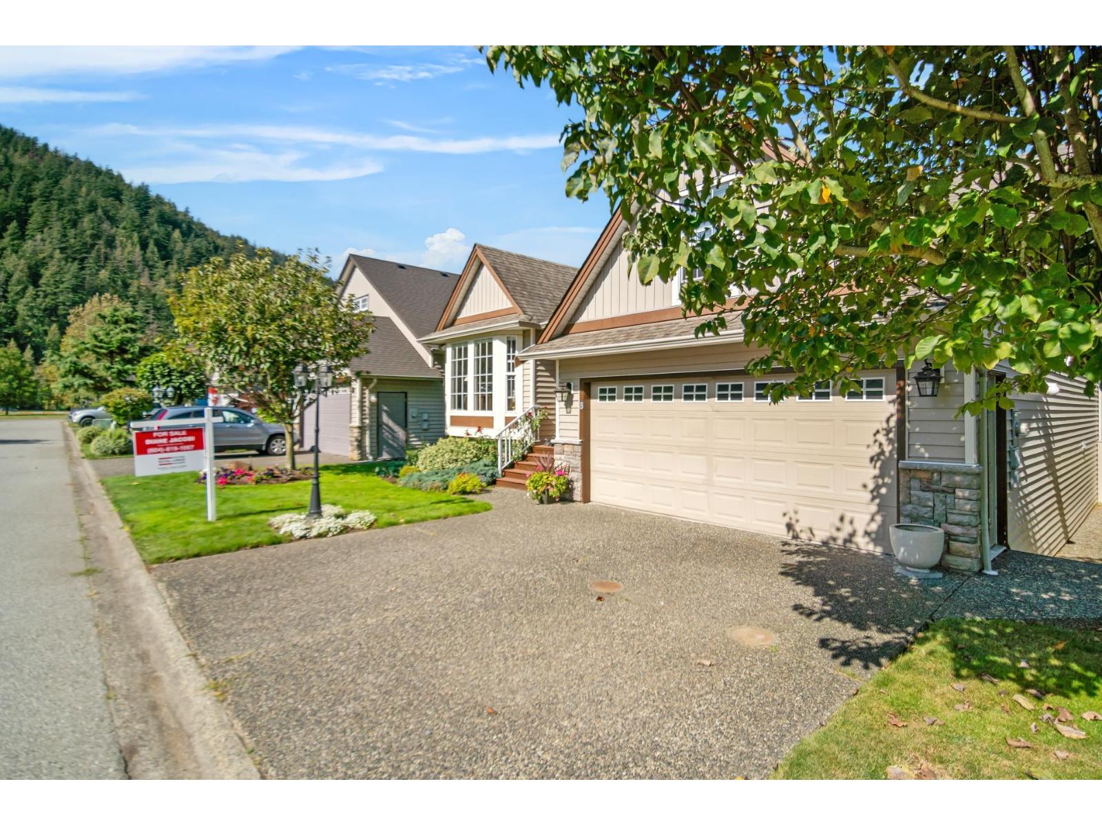 8 349 WALNUT AVENUE, Harrison Hot Springs, Harrison Hot Springs