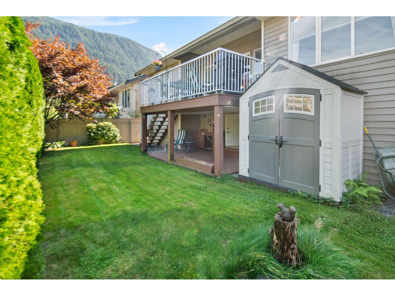 8 349 WALNUT AVENUE, Harrison Hot Springs, Harrison Hot Springs