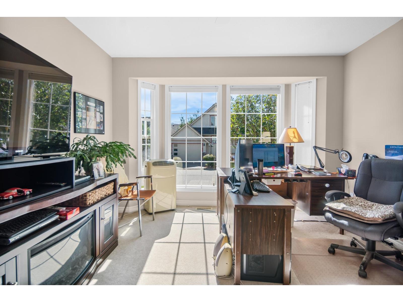 8 349 WALNUT AVENUE, Harrison Hot Springs, Harrison Hot Springs