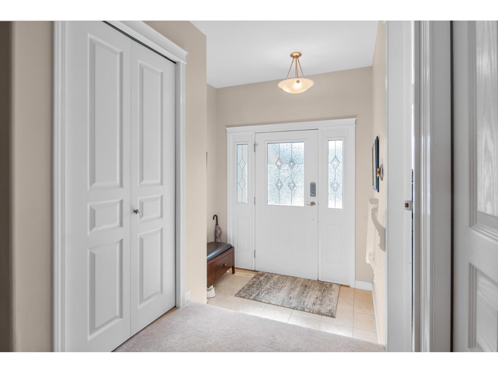 8 349 WALNUT AVENUE, Harrison Hot Springs, Harrison Hot Springs