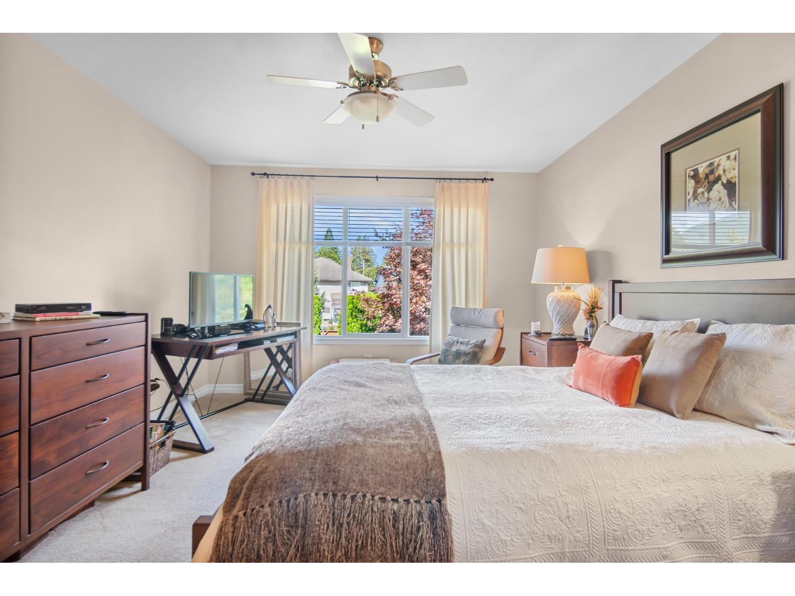 8 349 WALNUT AVENUE, Harrison Hot Springs, Harrison Hot Springs