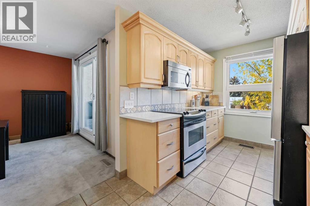 Single Family House 5 Level for Sale in   Dalhousie Drive NW Dalhousie Calgary 