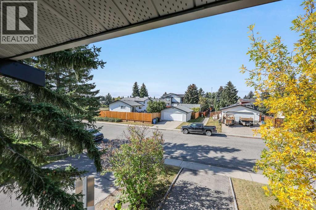 Single Family House 5 Level for Sale in   Dalhousie Drive NW Dalhousie Calgary 