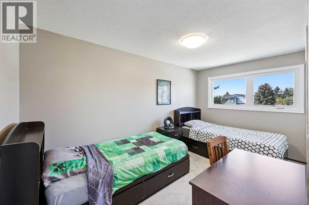 Single Family House 5 Level for Sale in   Dalhousie Drive NW Dalhousie Calgary 