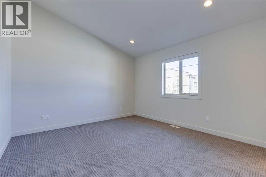 Single Family House for Sale in   Avenue SW Killarney/Glengarry Calgary 
