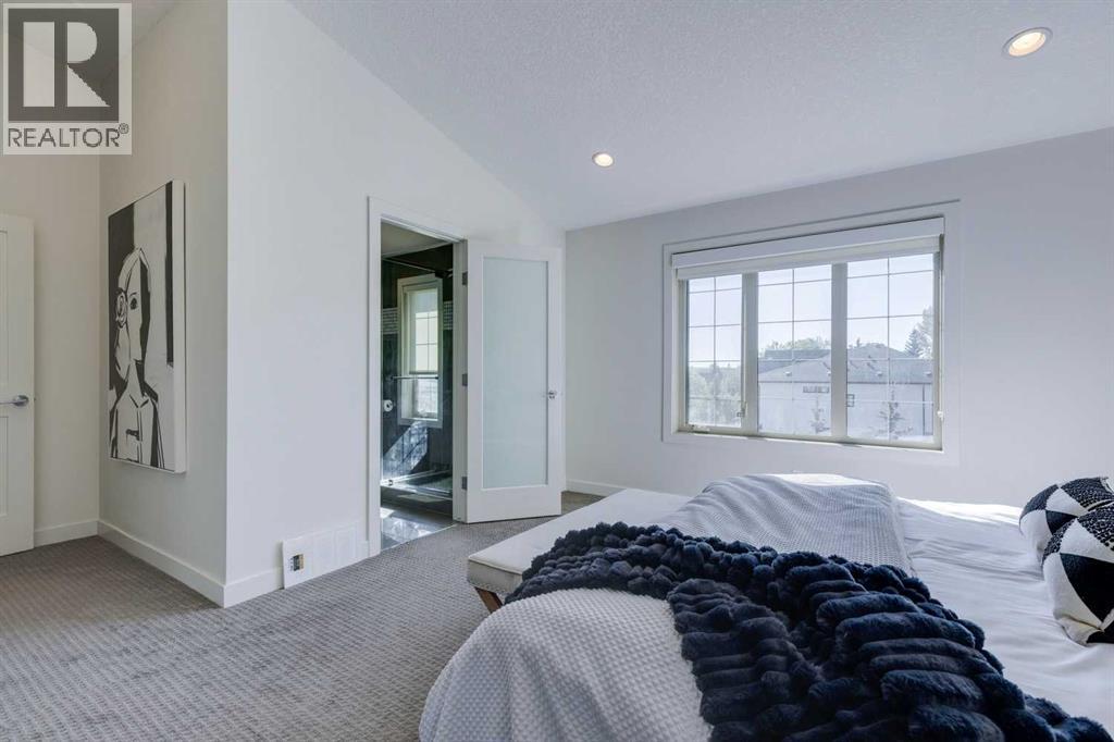 Single Family House for Sale in   Avenue SW Killarney/Glengarry Calgary 
