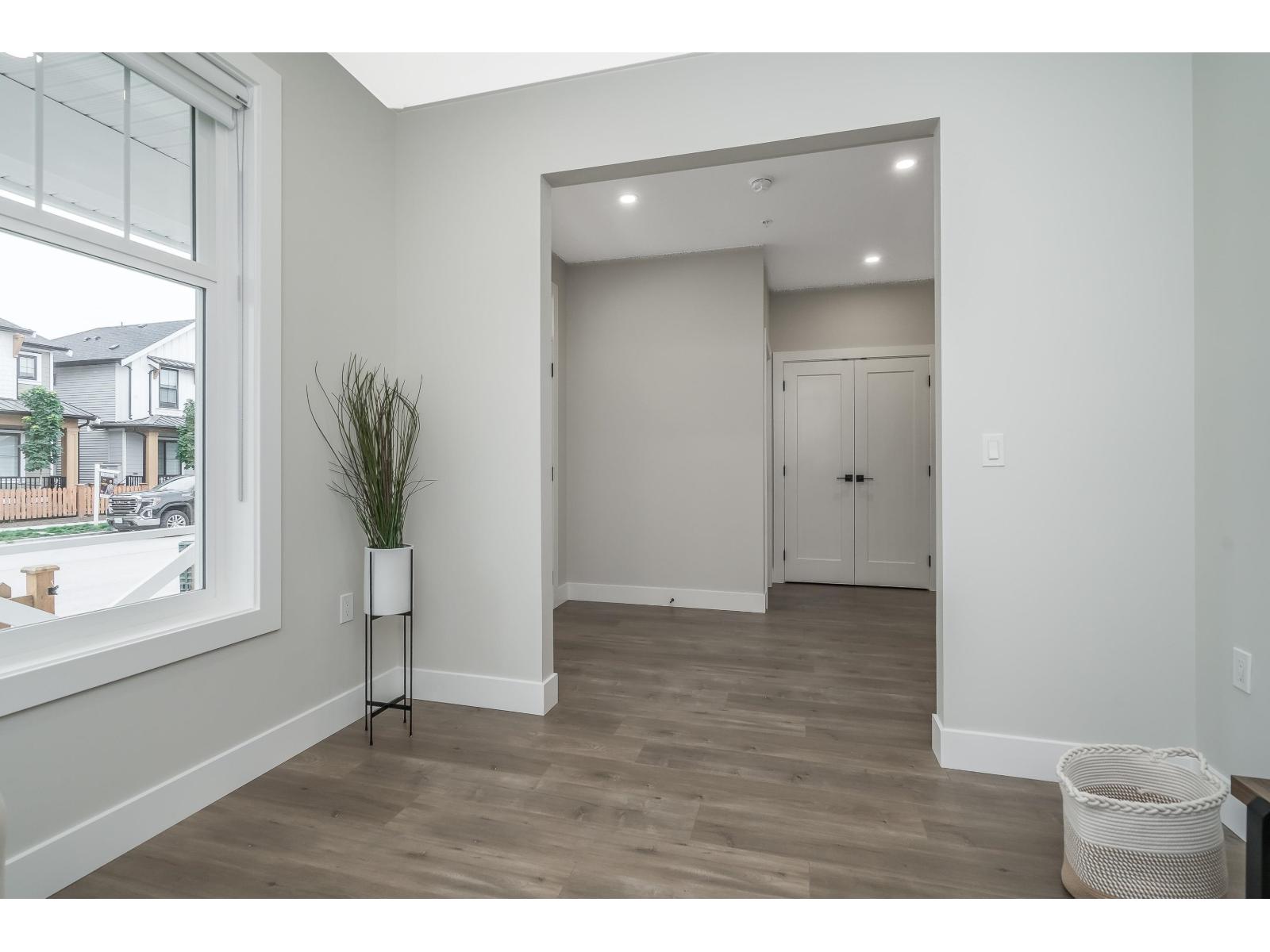20516 76A AVENUE, Langley