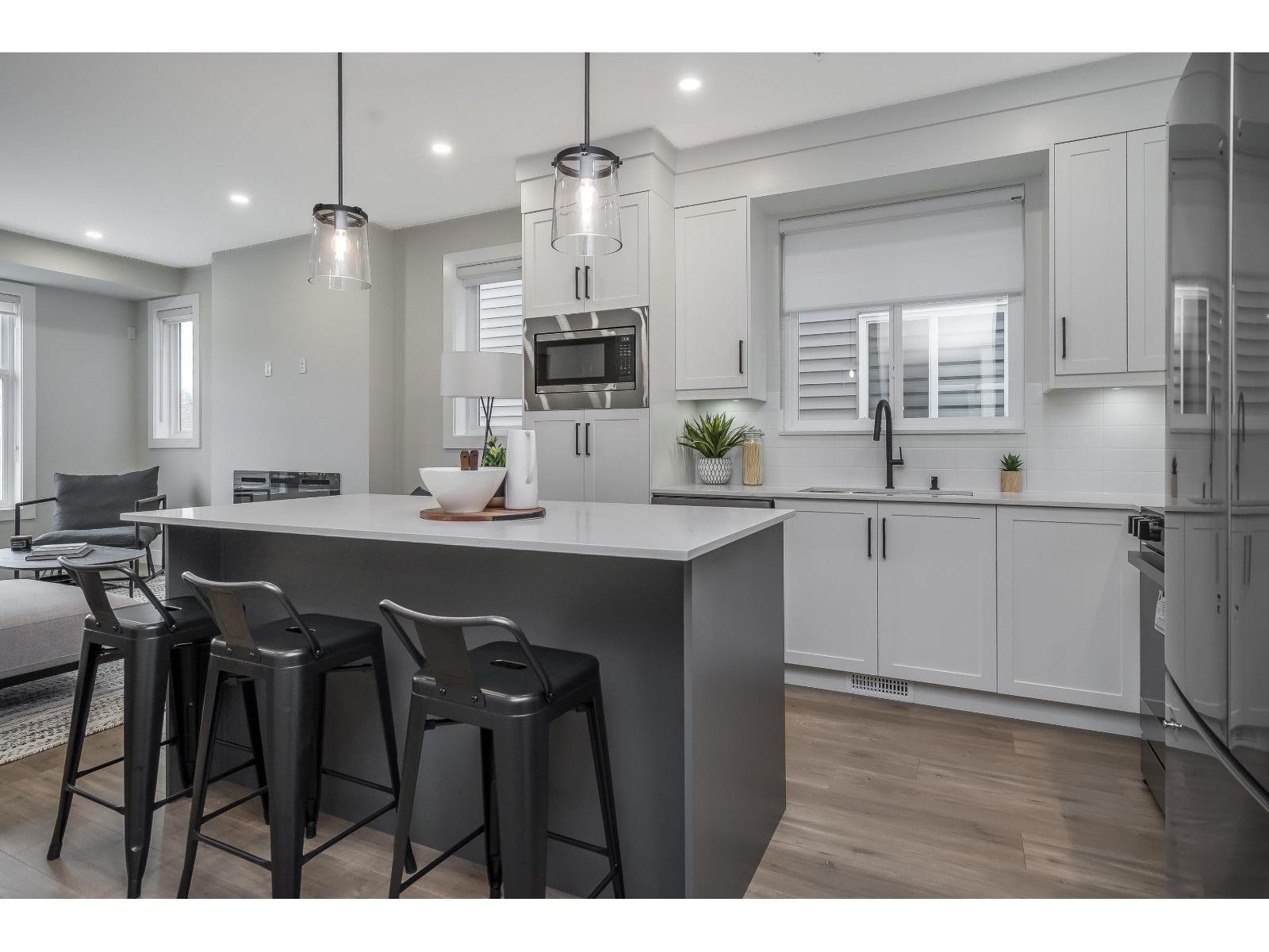 20516 76A AVENUE, Langley