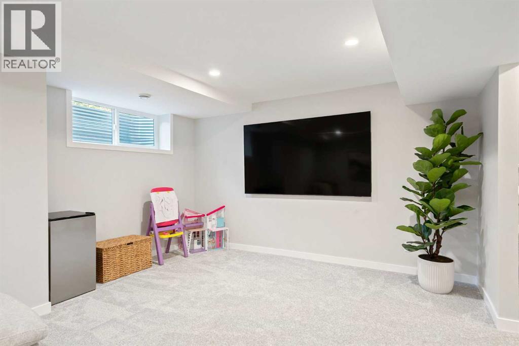Single Family House for Sale in  Chaparral Valley Gardens SE Chaparral Calgary 