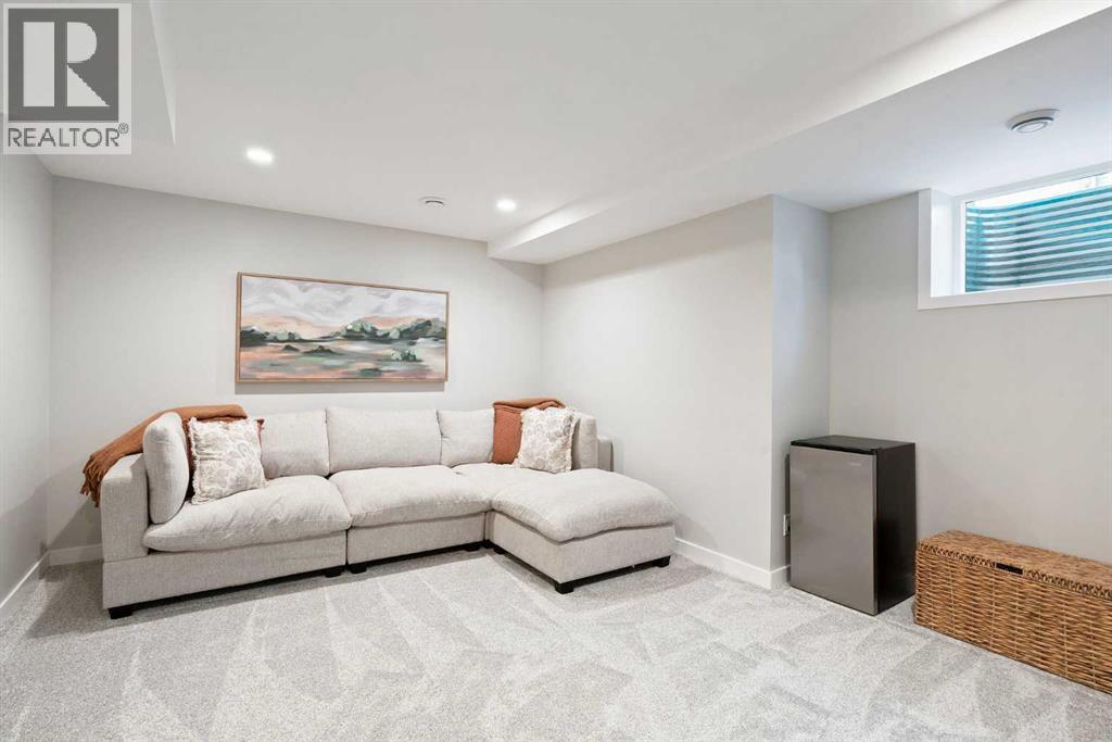 Single Family House for Sale in  Chaparral Valley Gardens SE Chaparral Calgary 