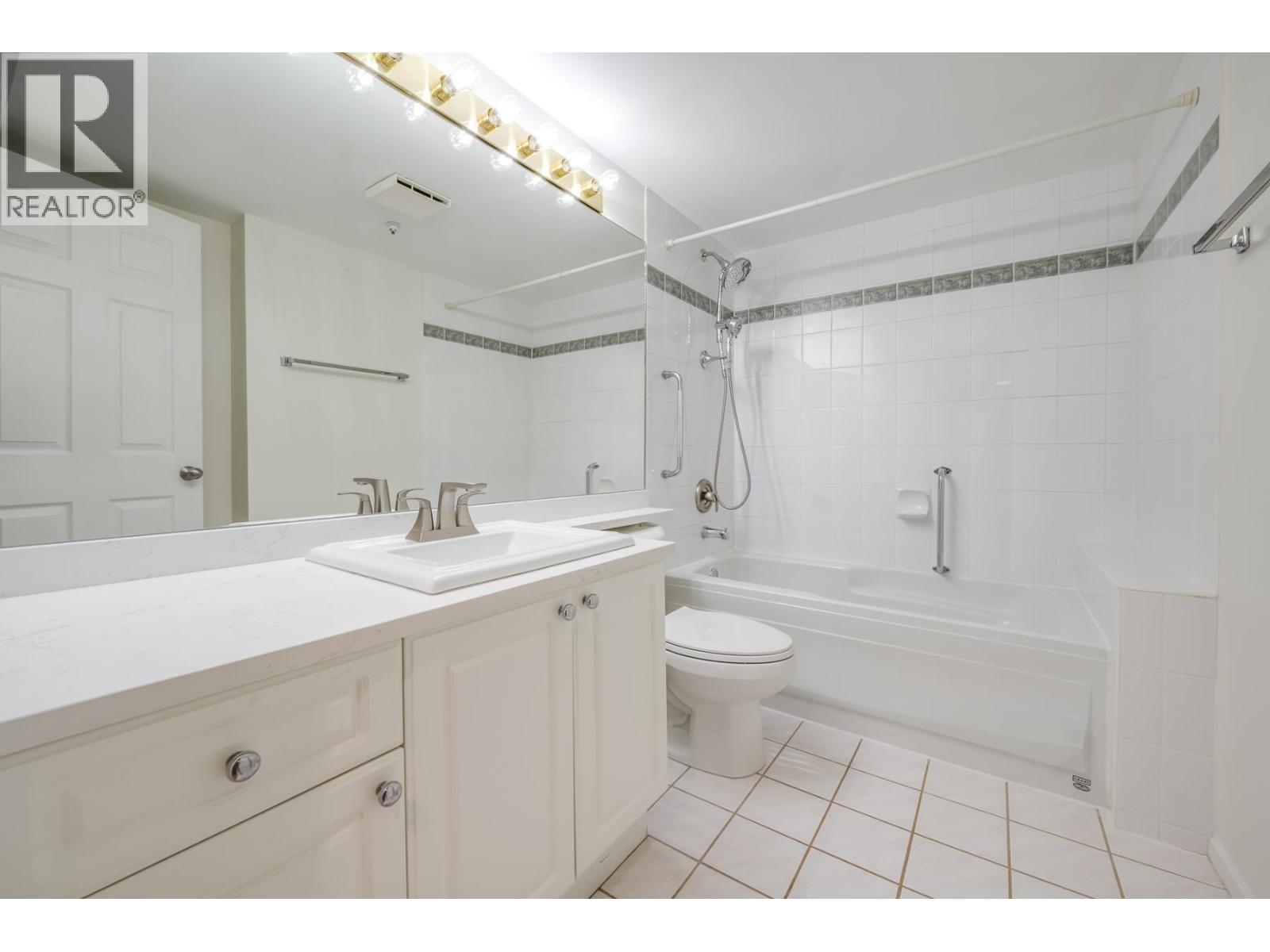 #205-5518 14TH AVENUE Avenue, Delta