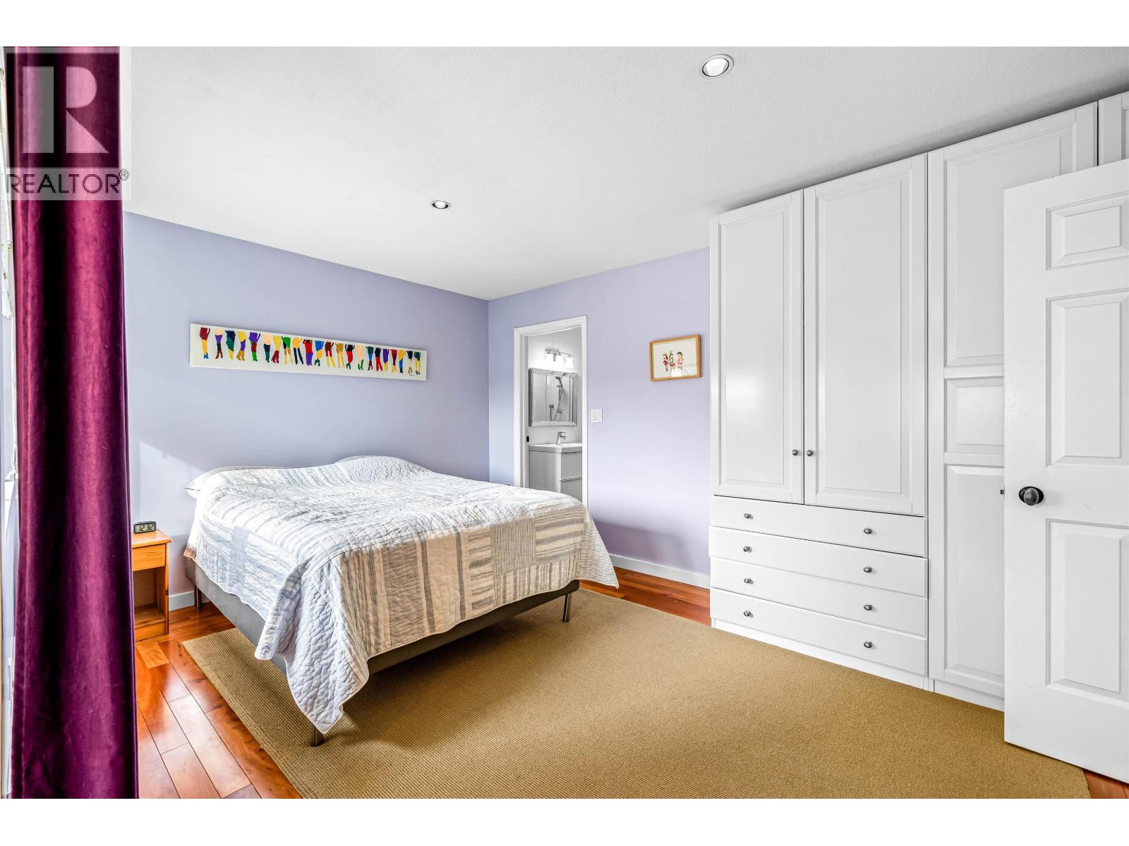 5709 OWL COURT, North Vancouver