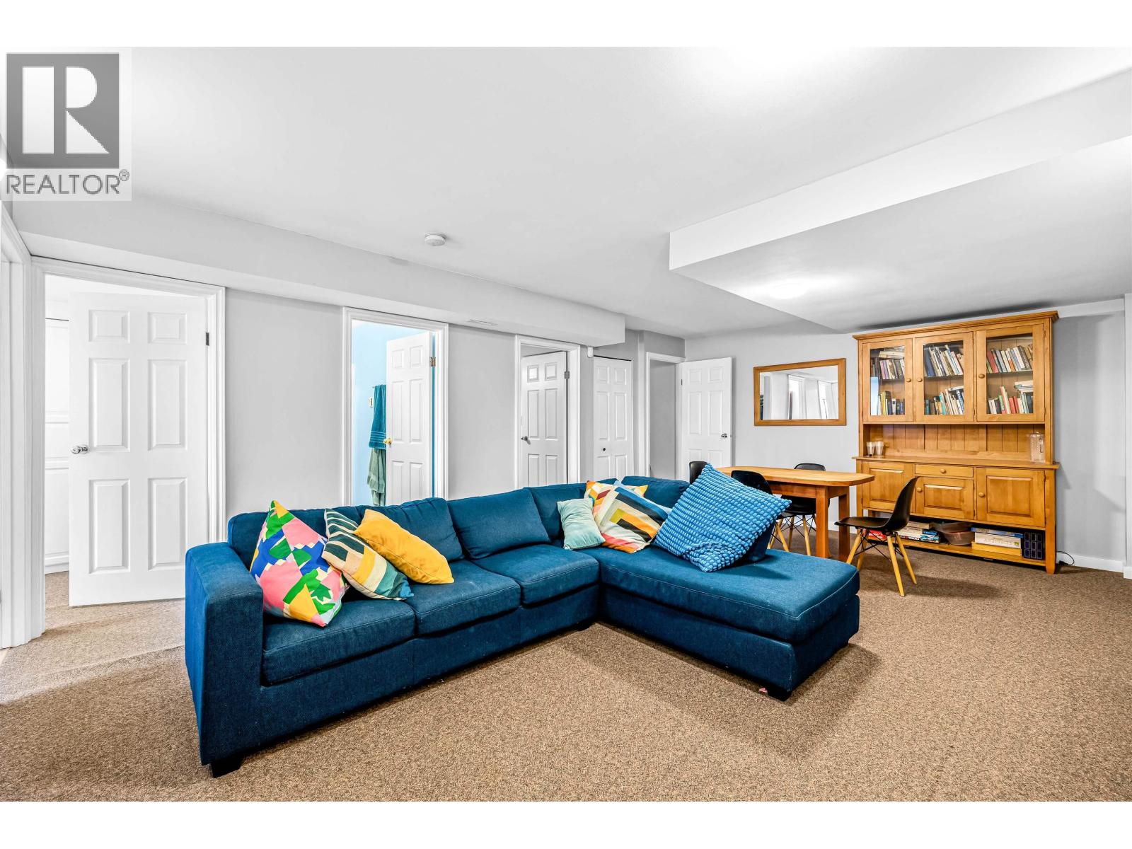 5709 OWL COURT, North Vancouver