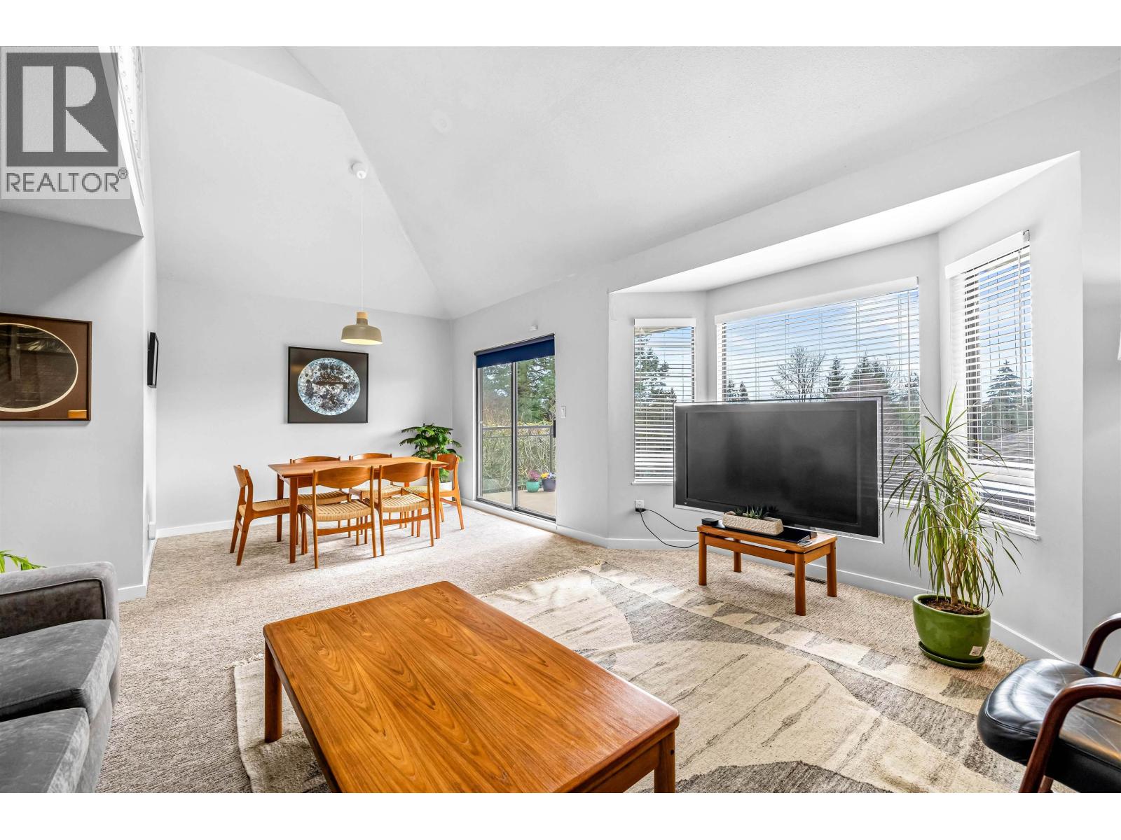 5709 OWL COURT, North Vancouver