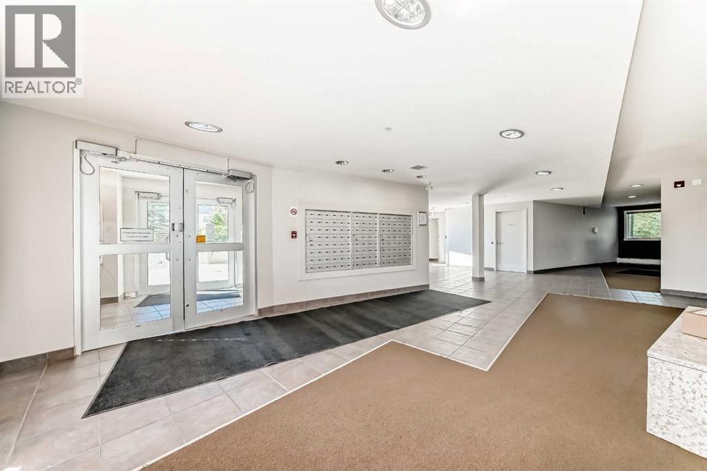 Single Family House for Sale in   Springborough Court SW Springbank Hill Calgary 