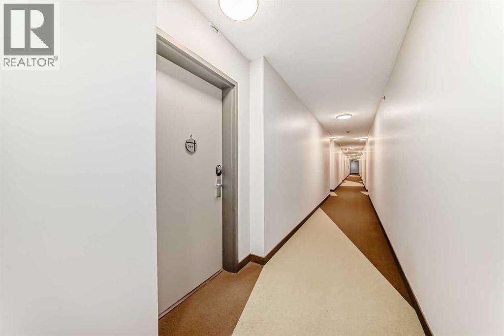 Single Family House for Sale in   Springborough Court SW Springbank Hill Calgary 