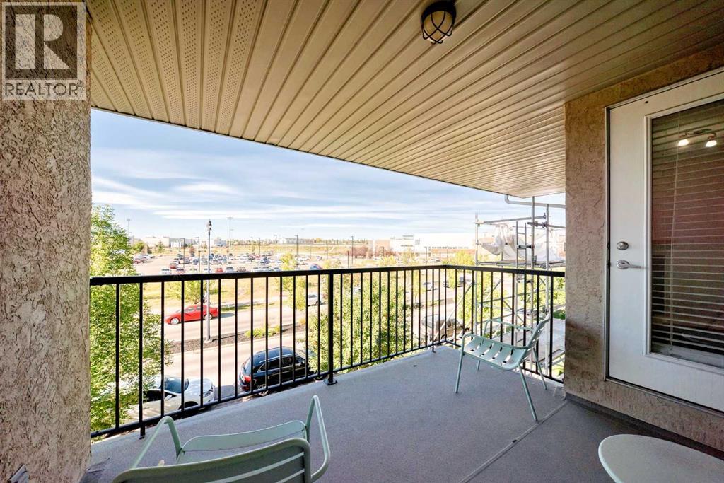 Single Family House for Sale in   Springborough Court SW Springbank Hill Calgary 