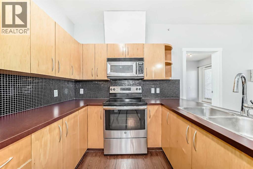 Single Family House for Sale in   Springborough Court SW Springbank Hill Calgary 