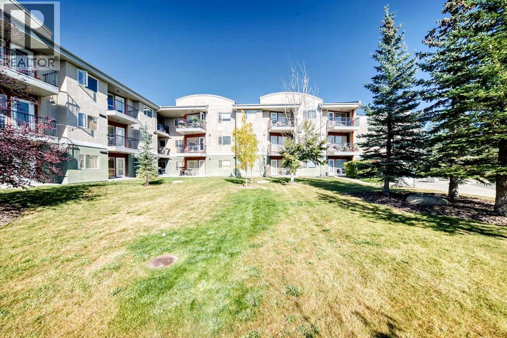 Single Family House for Sale in   Springborough Court SW Springbank Hill Calgary 