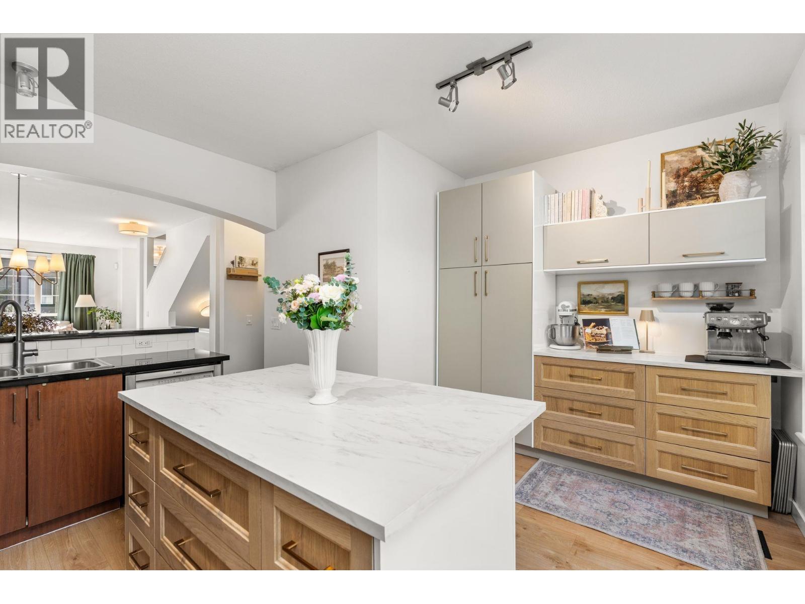 53 9088 HALSTON COURT, Burnaby