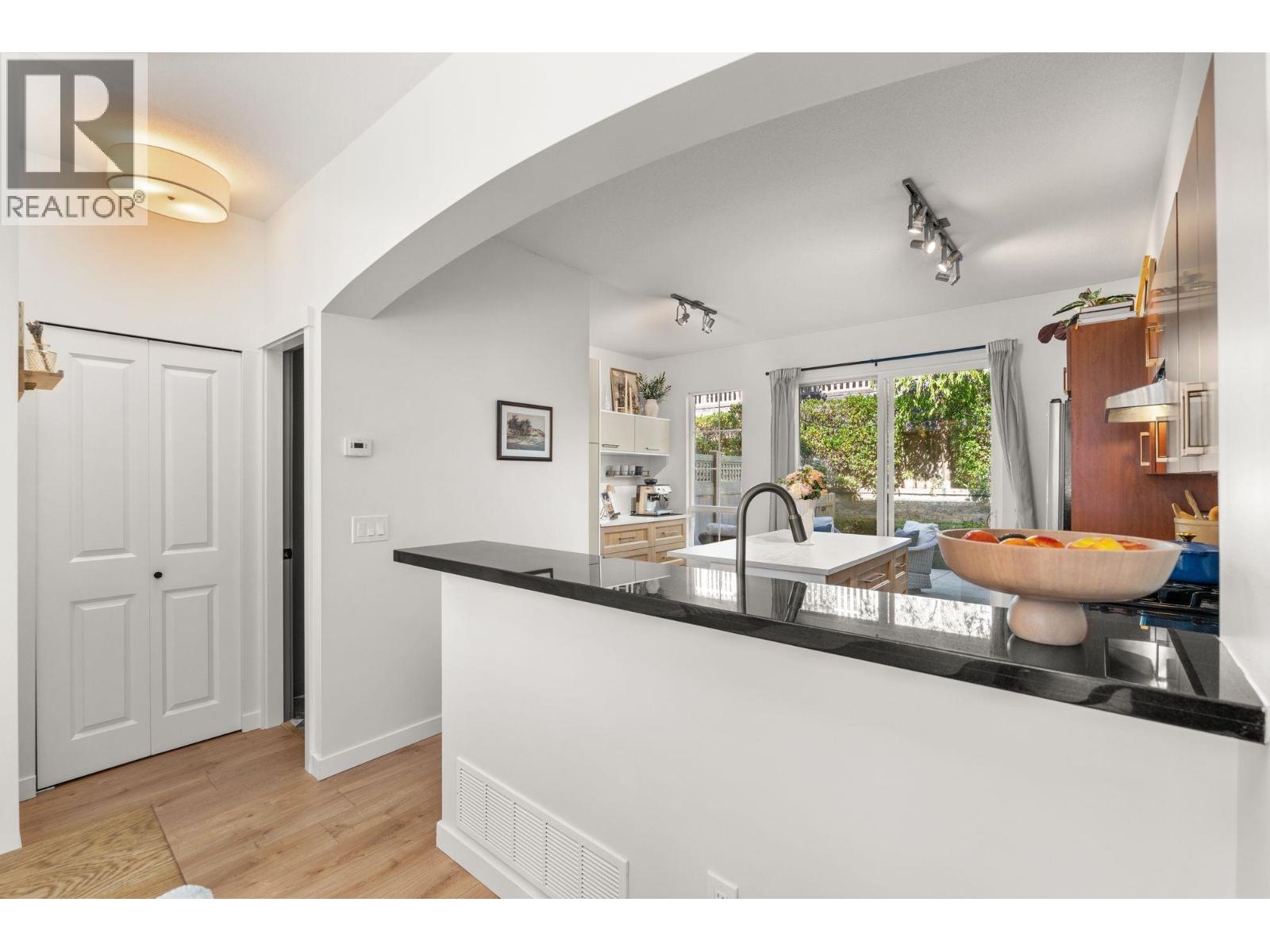 53 9088 HALSTON COURT, Burnaby