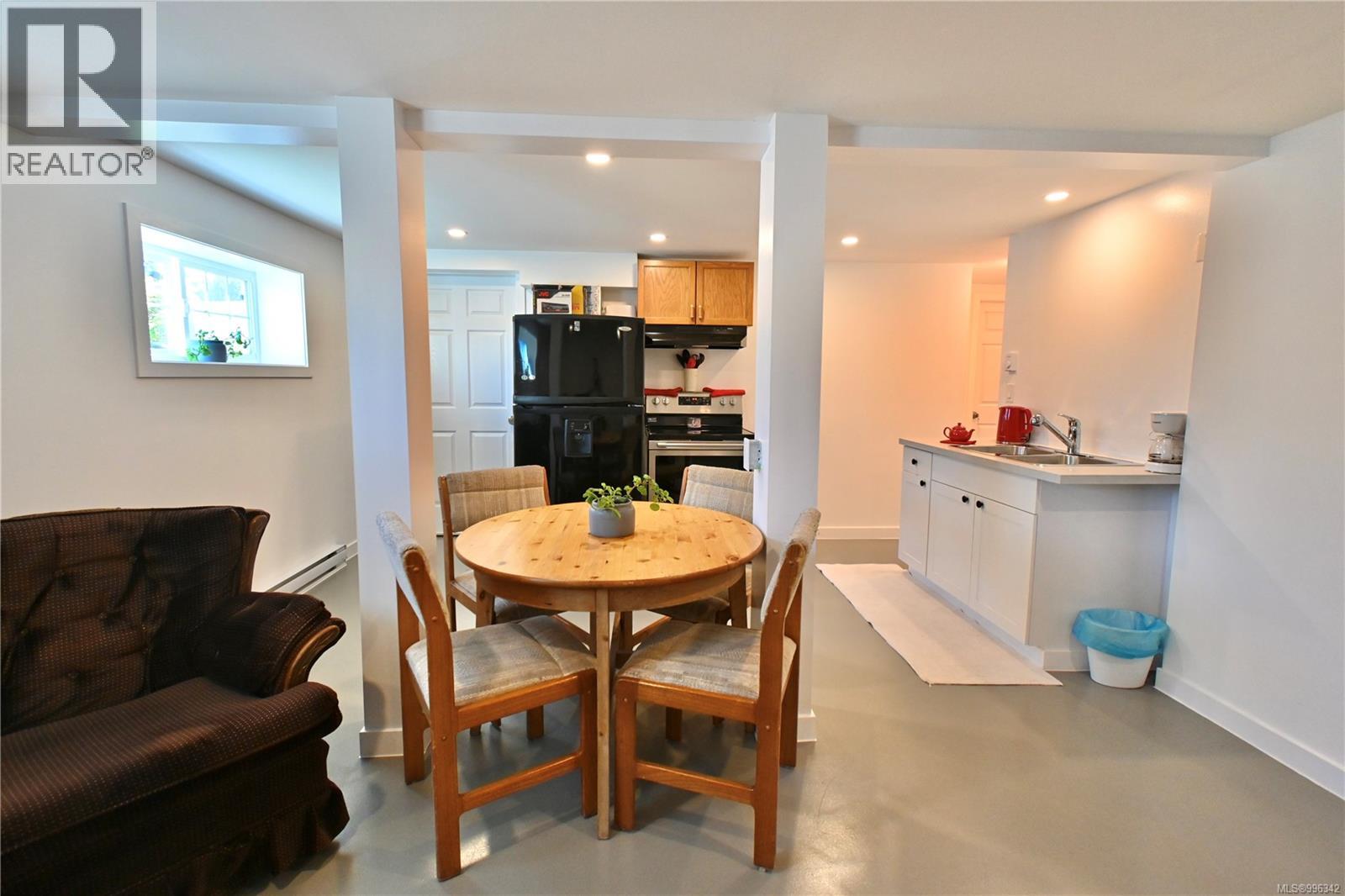 820 10th Ave, Campbell River