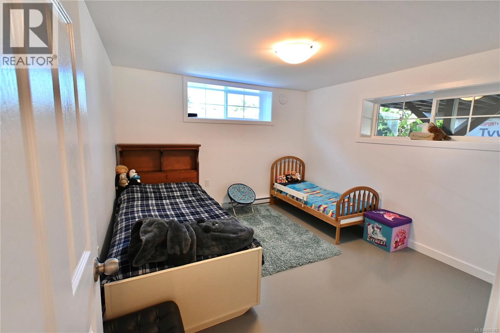 820 10th Ave, Campbell River