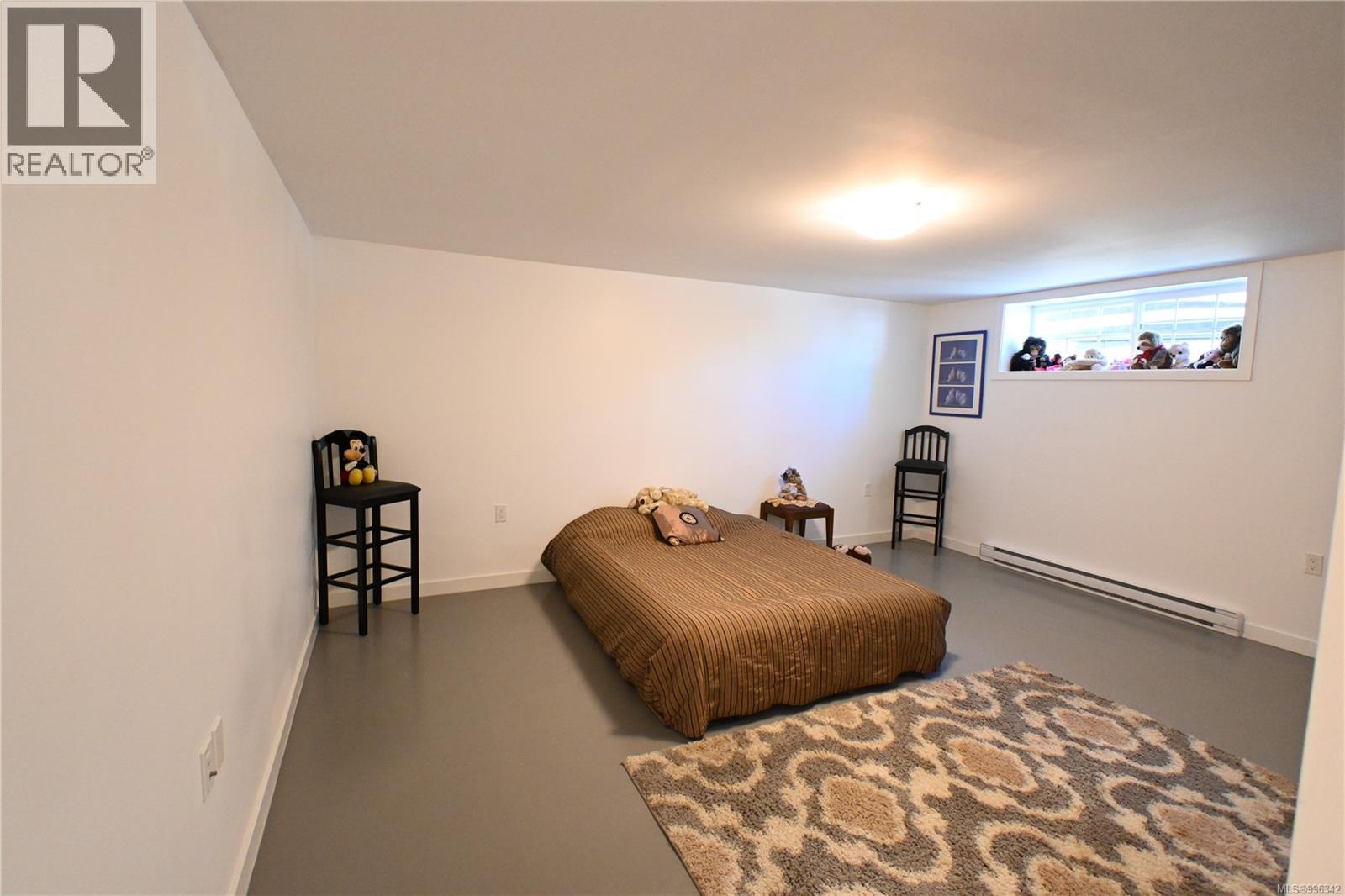820 10th Ave, Campbell River