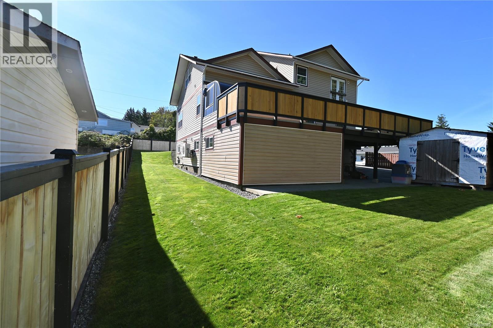 820 10th Ave, Campbell River