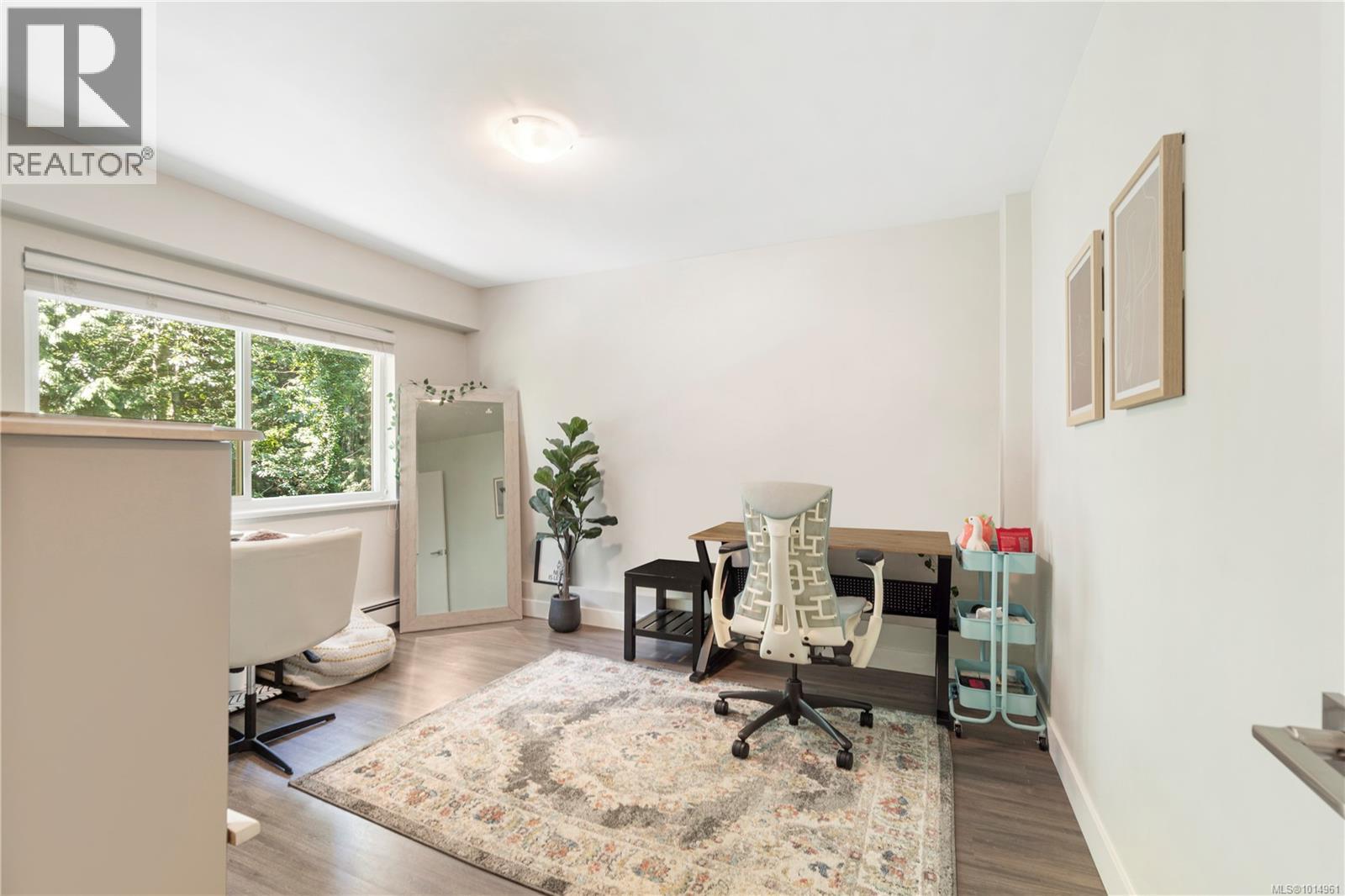 3365 Departure Bay Rd, Nanaimo