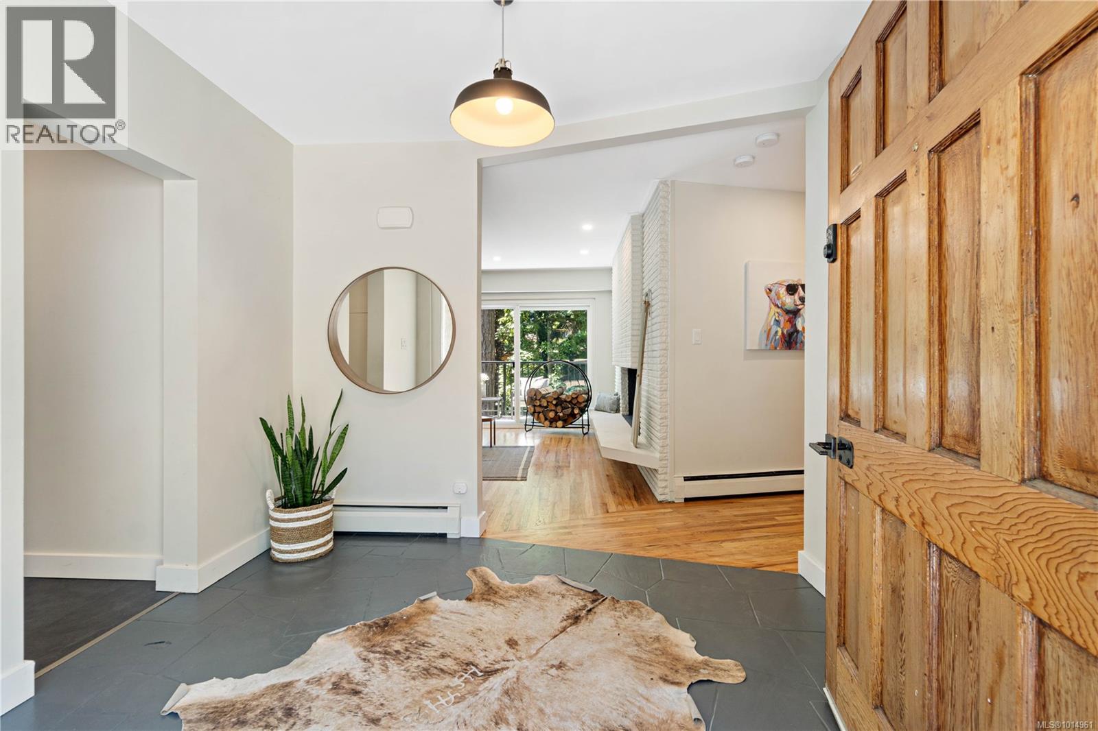 3365 Departure Bay Rd, Nanaimo