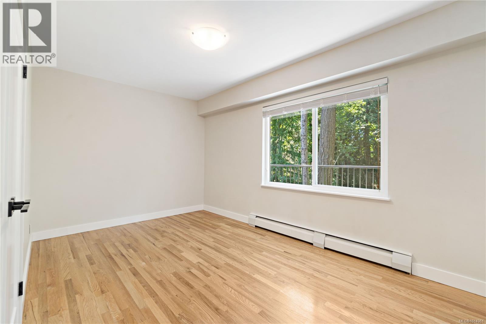 3365 Departure Bay Rd, Nanaimo