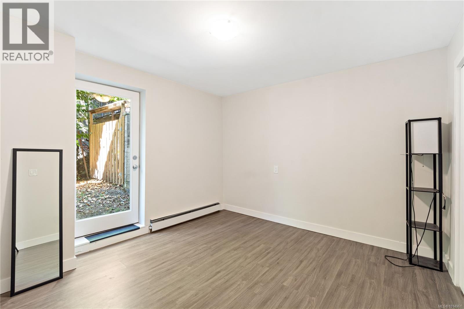 3365 Departure Bay Rd, Nanaimo