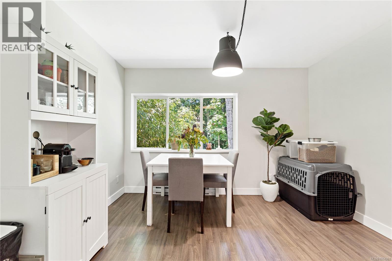 3365 Departure Bay Rd, Nanaimo