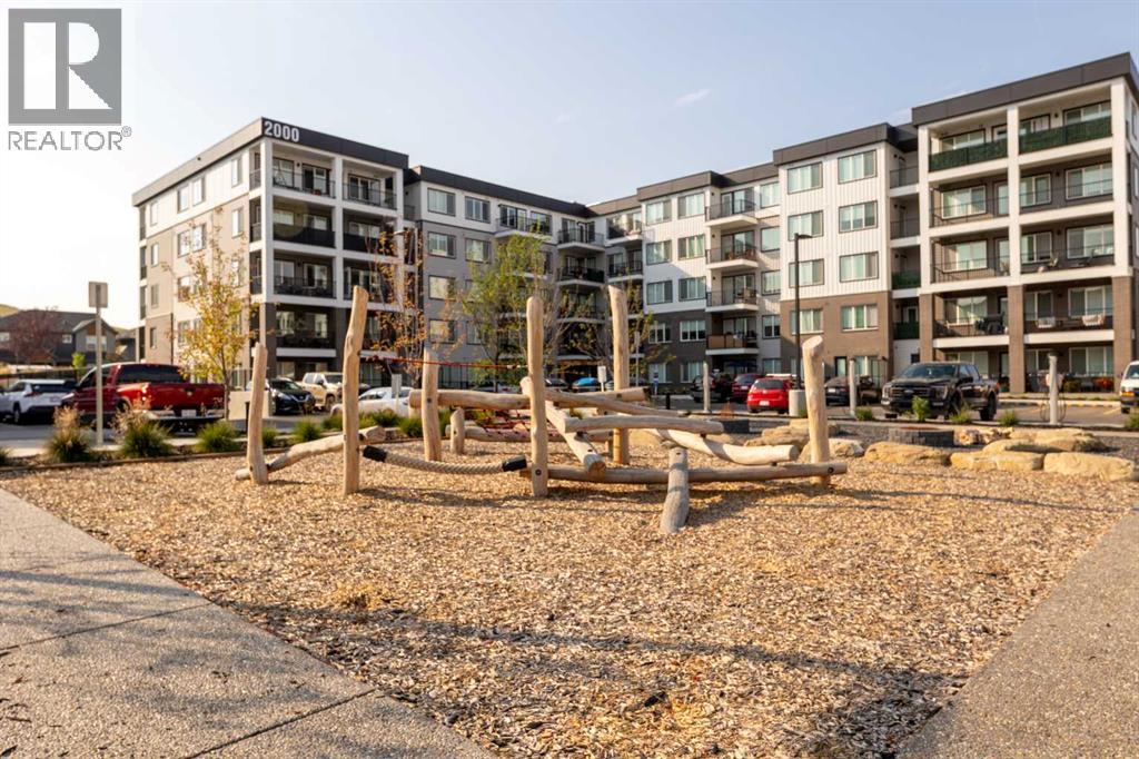 Single Family House for Sale in   Wolf Creek Drive SE Wolf Willow Calgary 
