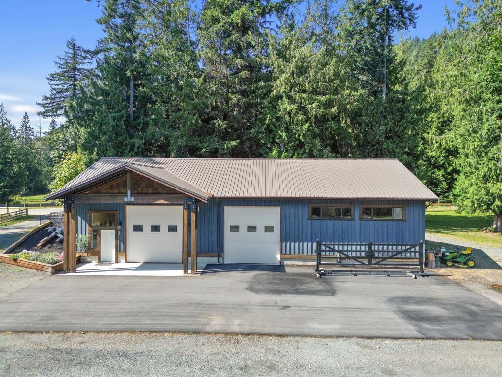 1400 MAPLE ROCK DRIVE, Columbia Valley, Columbia Valley