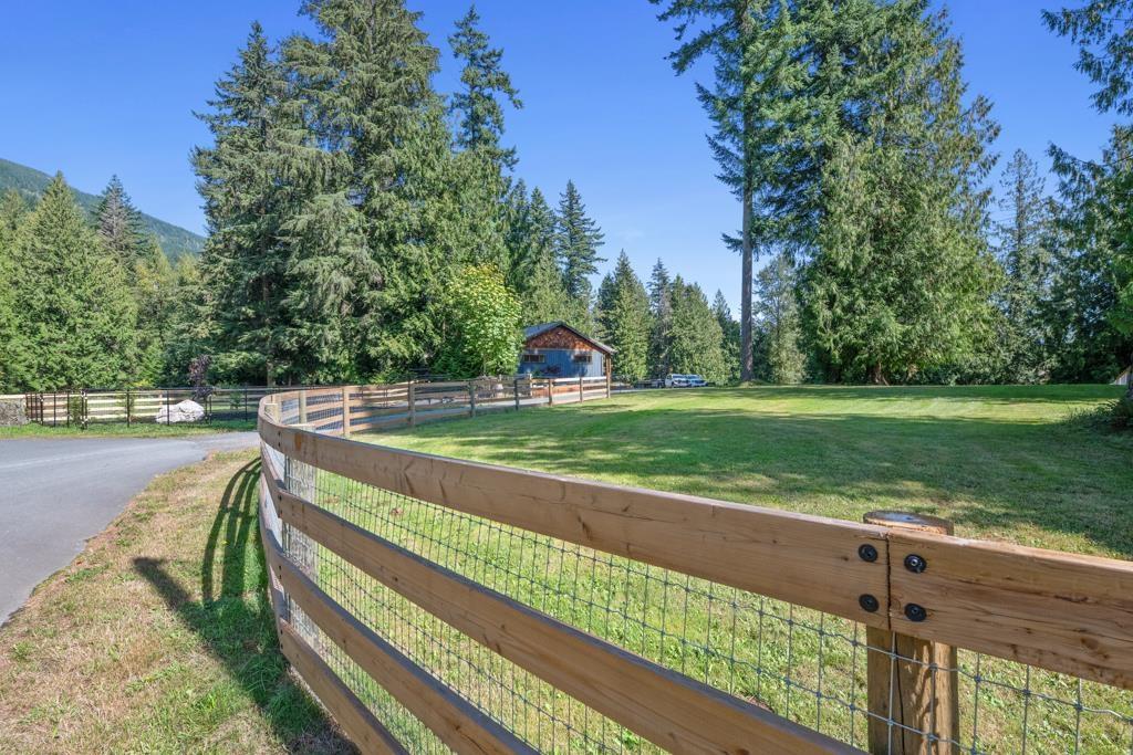 1400 MAPLE ROCK DRIVE, Columbia Valley, Columbia Valley