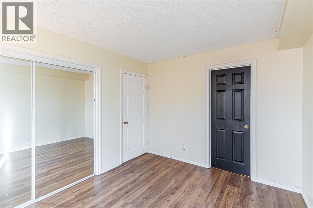 Single Family House for Sale in   Centre Street NW Huntington Hills Calgary 