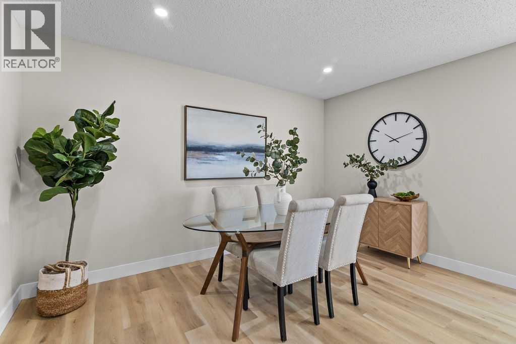 Single Family House for Sale in    Avenue SW Glamorgan Calgary 