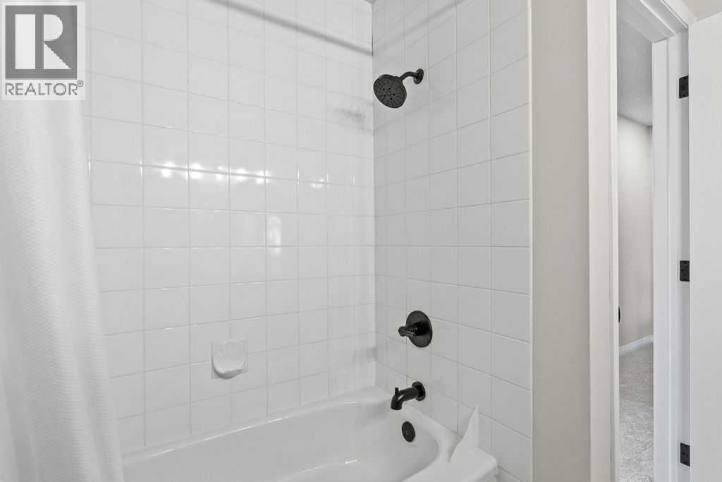 Single Family House for Sale in    Avenue SW Glamorgan Calgary 