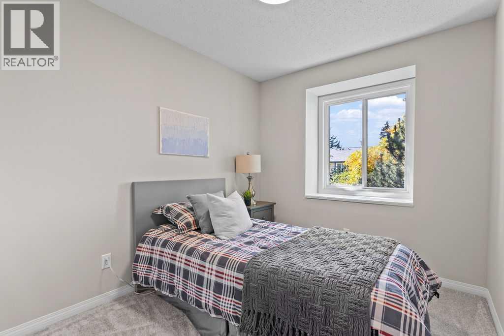 Single Family House for Sale in    Avenue SW Glamorgan Calgary 