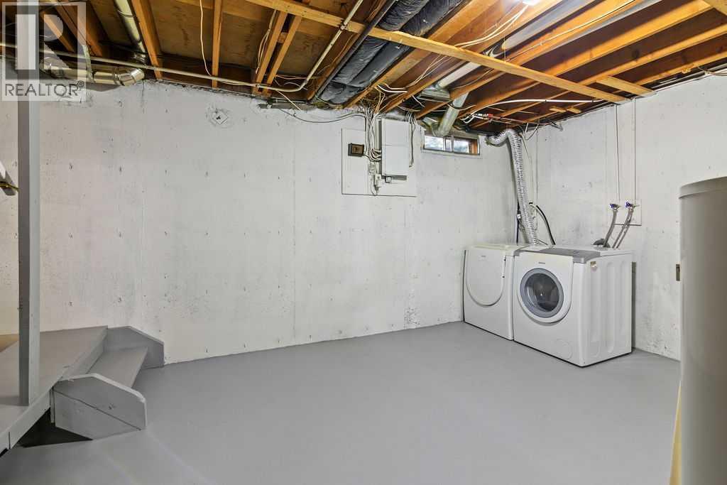 Single Family House for Sale in    Avenue SW Glamorgan Calgary 
